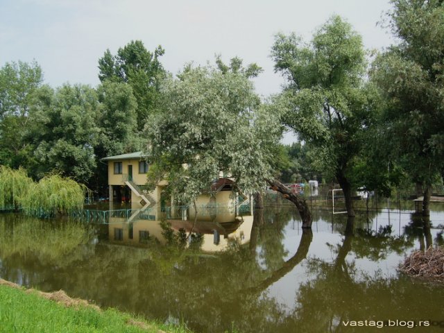 reka_tisa_2010_4.jpg, 209 KB